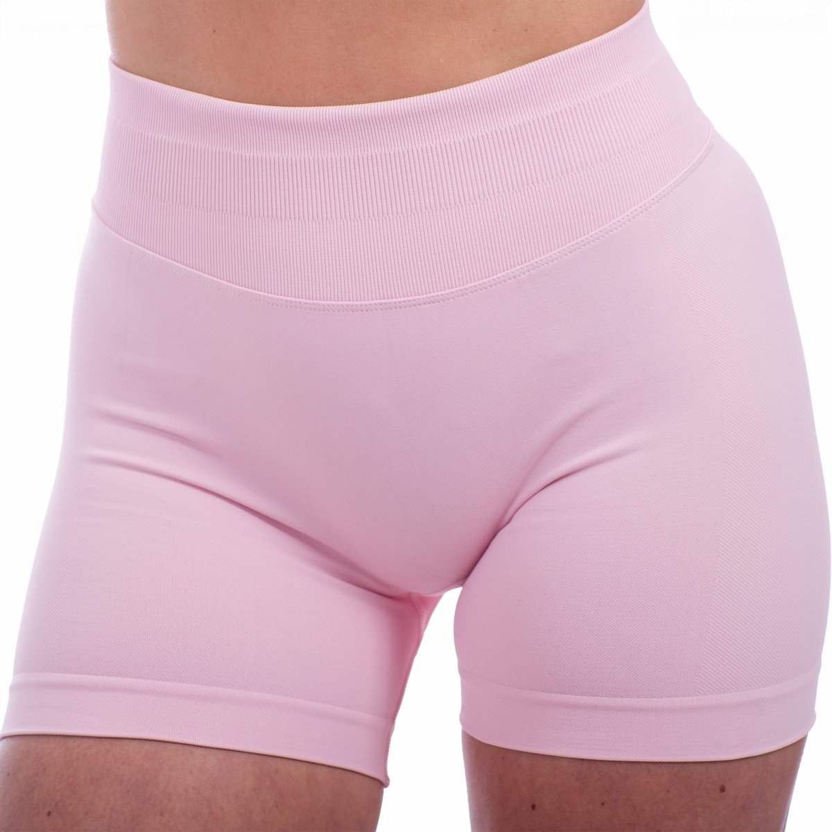 Iris V - Shape Scrunch Shorts - Rosa - Nikki B fit