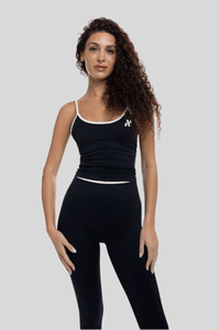 Aura Noir Linea Leggins - Nikki B fit