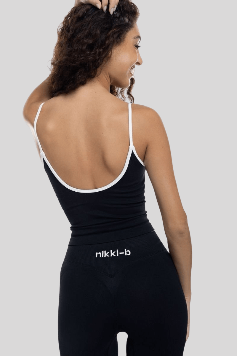Aura Noir Linea Top - Nikki B fit