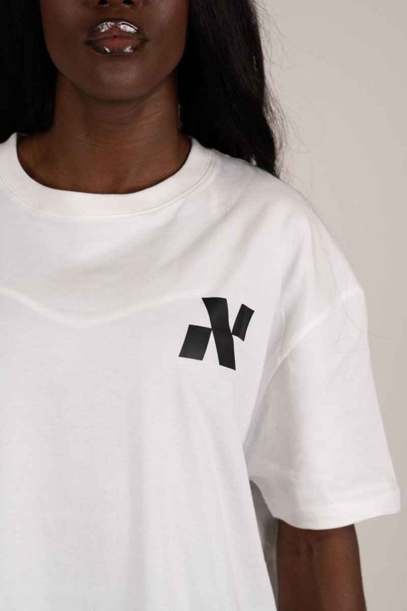 Graphic T-Shirt Bianca - Nikki B fit