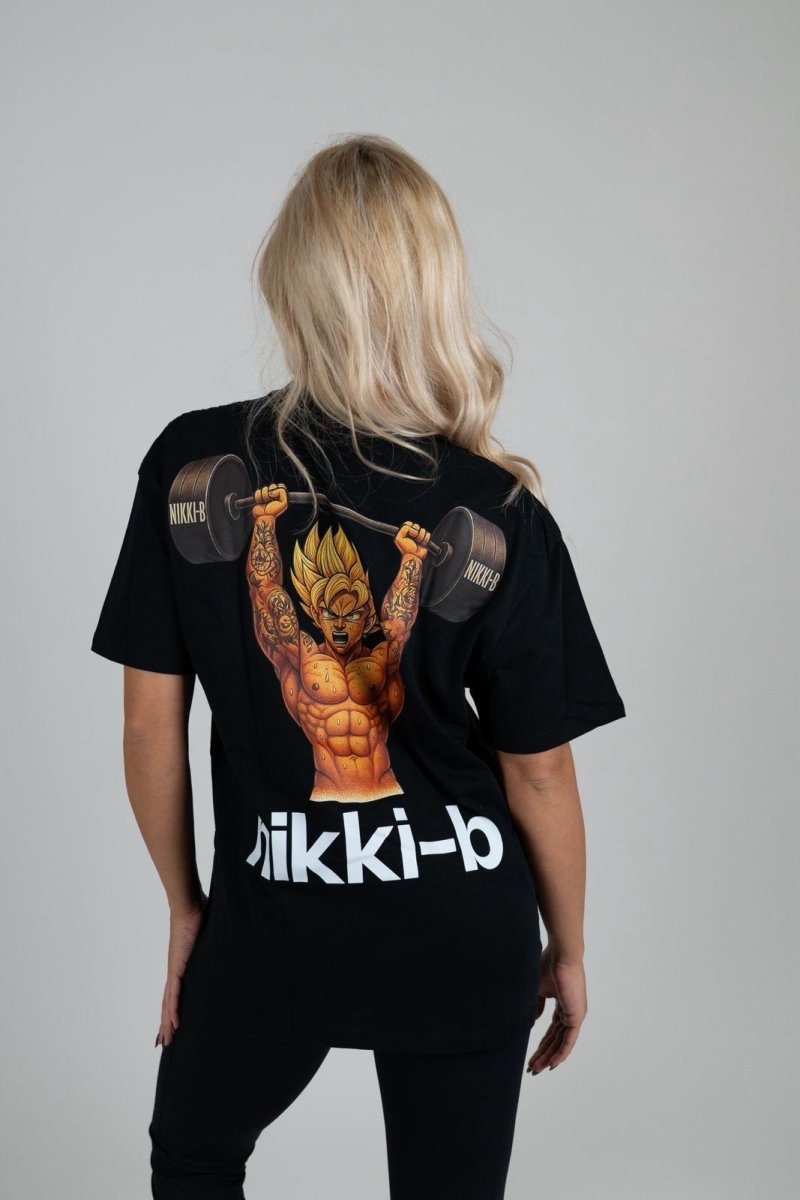Graphic T-Shirt Nera - Nikki B fit