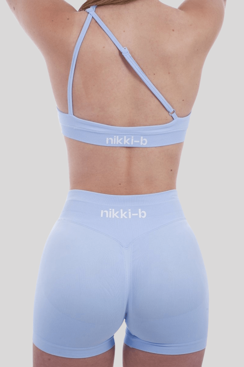 Iris V - Shape Scrunch Shorts - Nero - Nikki B fit