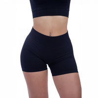 Iris V - Shape Scrunch Shorts - Nero - Nikki B fit